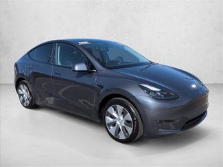Used 2023 Tesla Model Y Long Range video 3