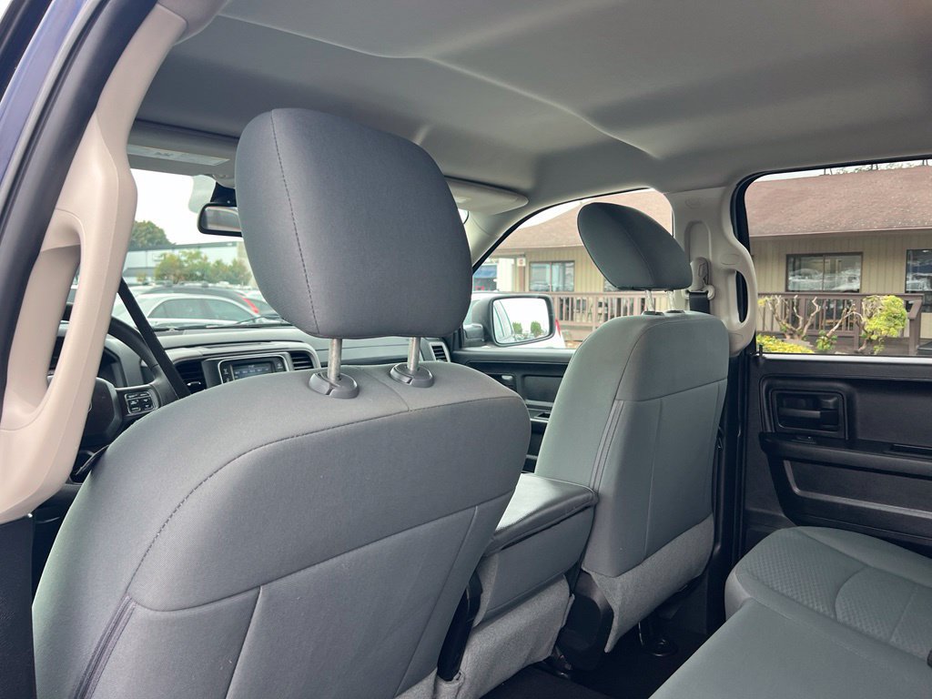 Used 2016 RAM 1500 Express RWD image 12