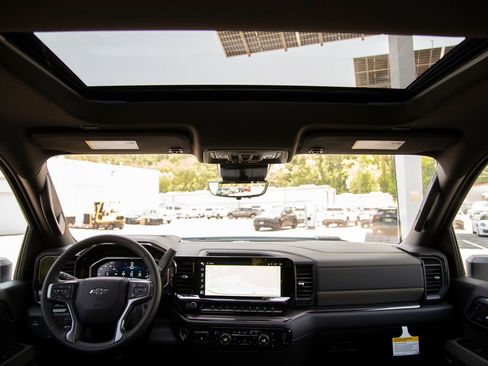 New 2026 Chevrolet Silverado 2500 ZR2 AWD/4WD image 19