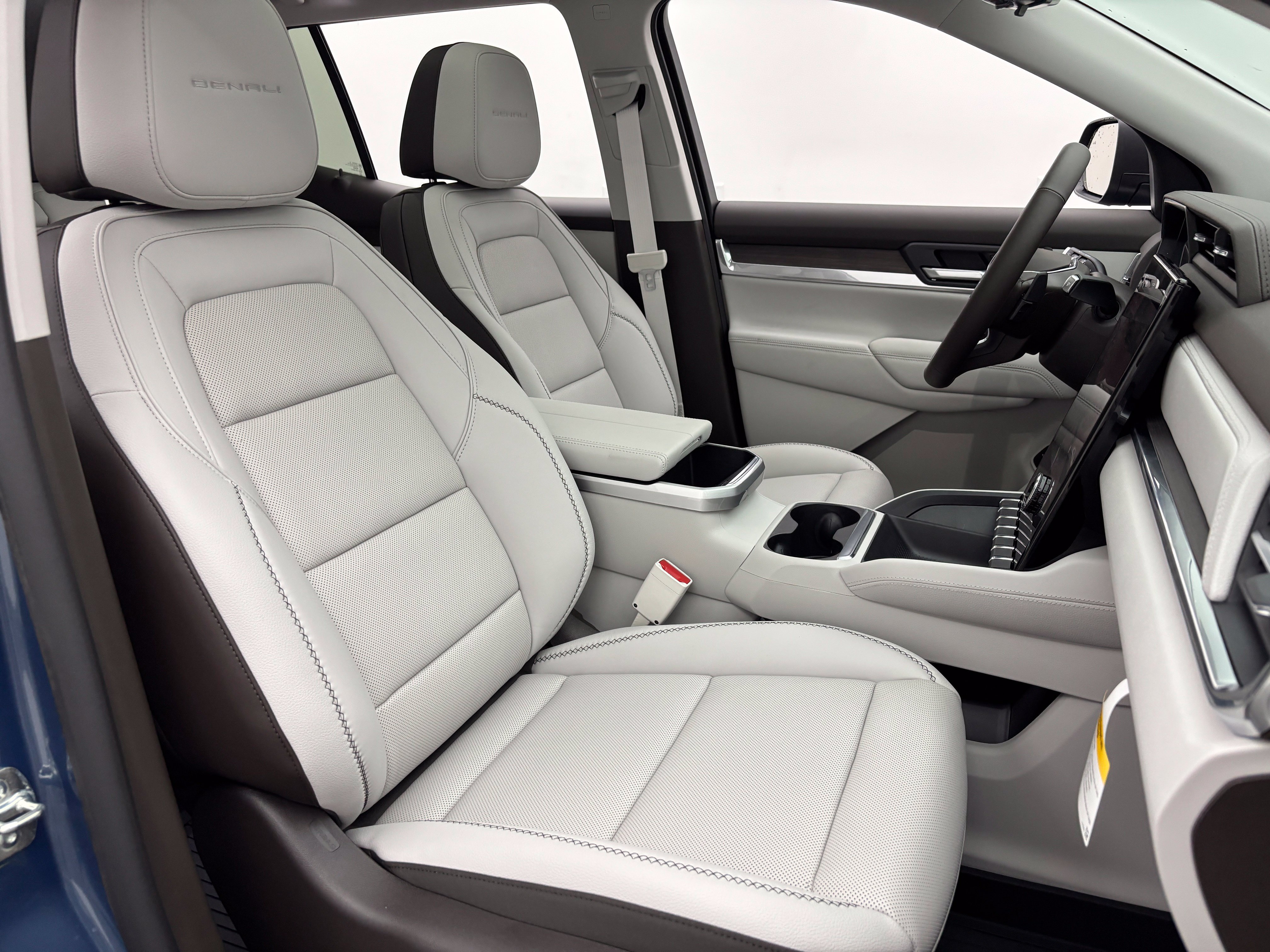 New 2027 GMC Terrain Denali w/ LPO, Floor Liner Package AWD/4WD image 37