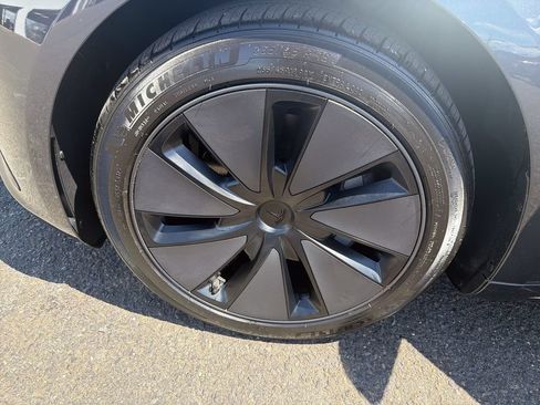 Used 2025 Tesla Model 3 RWD image 27
