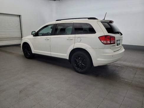 Used 2020 Dodge Journey SE w/ SE Popular Equipment Group FWD image 3