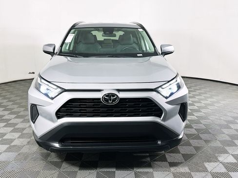 Used 2023 Toyota RAV4 XLE image 8