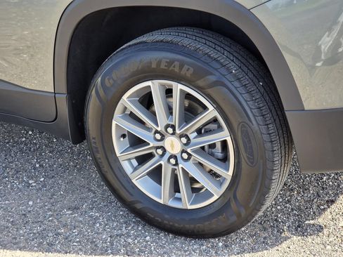 Used 2022 Chevrolet Traverse LT w/ LPO, Floor Liner Package FWD image 7