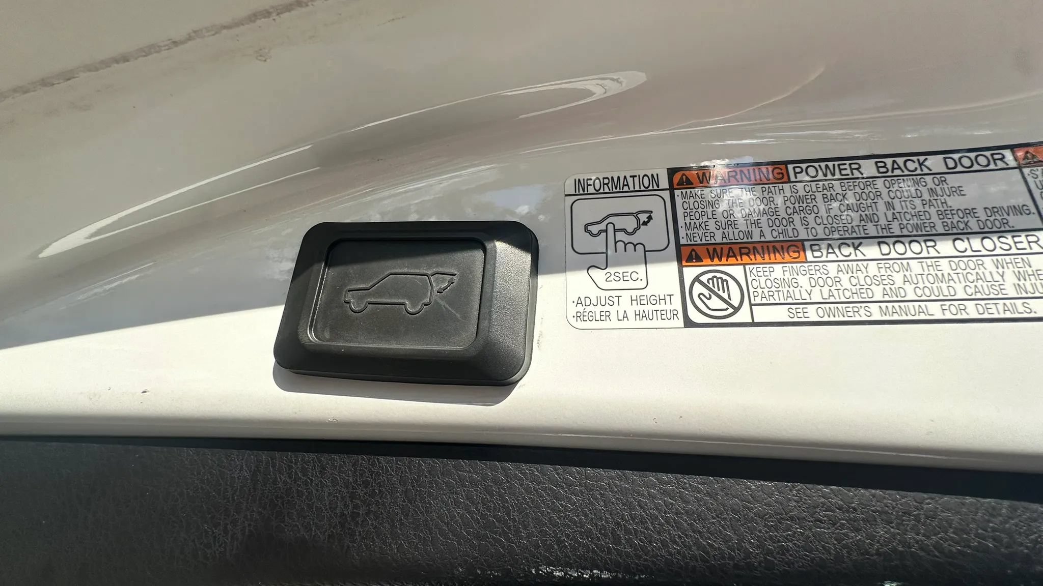 Used 2016 Toyota RAV4 XLE AWD/4WD image 15