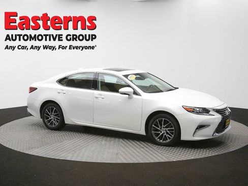 Used 2017 Lexus ES 350 w/ Navigation System Package FWD image 52