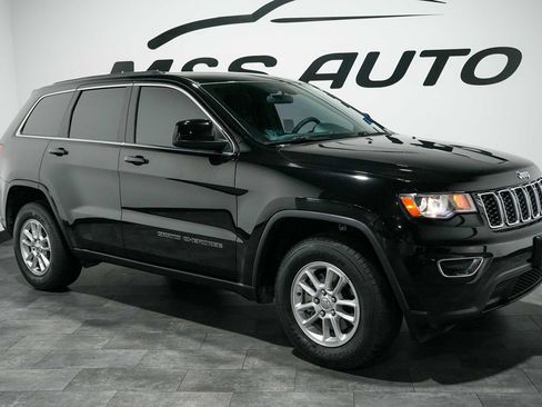 Used 2018 Jeep Grand Cherokee Laredo RWD image 7