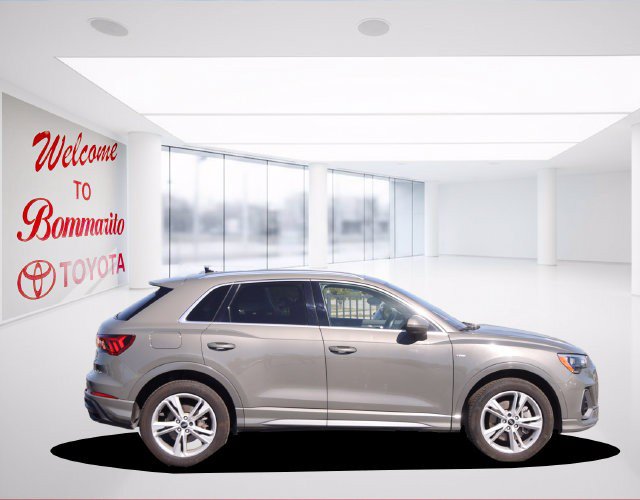 Used 2022 Audi Q3 2.0T Premium AWD/4WD image 5