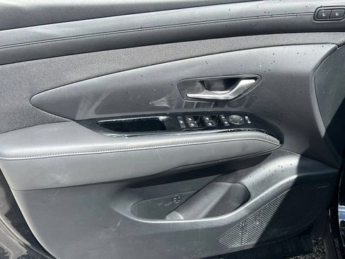 Used 2026 Hyundai Tucson Limited AWD/4WD image 17