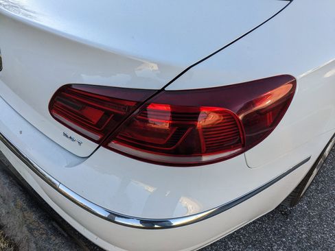 Used 2013 Volkswagen CC R-Line image 11