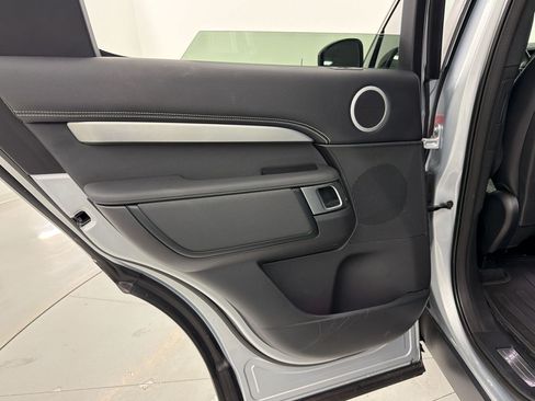 Used 2024 Land Rover Discovery Dynamic SE AWD/4WD image 27