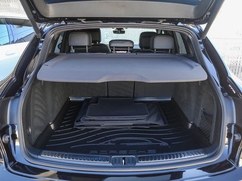 Used 2024 Porsche Macan Turbo image 22