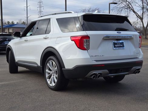 Used 2023 Ford Explorer Platinum w/ Technology Package image 18