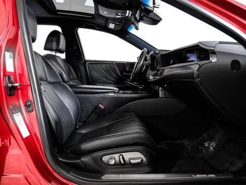 Used 2018 Lexus LS 500 image 35