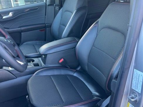 Used 2024 Ford Escape ST-Line w/ Tech Pack #1 image 13
