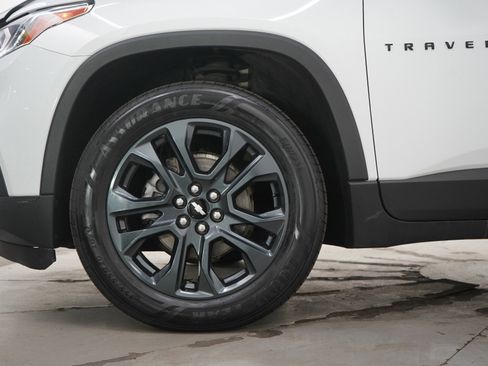 Used 2021 Chevrolet Traverse RS image 31