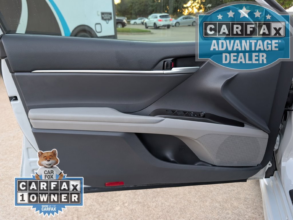 Used 2024 Toyota Camry SE FWD image 13