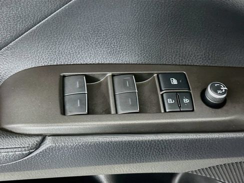 Used 2022 Toyota Camry XSE FWD image 19