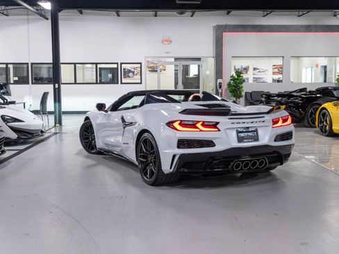 Used 2023 Chevrolet Corvette Z06 RWD image 75