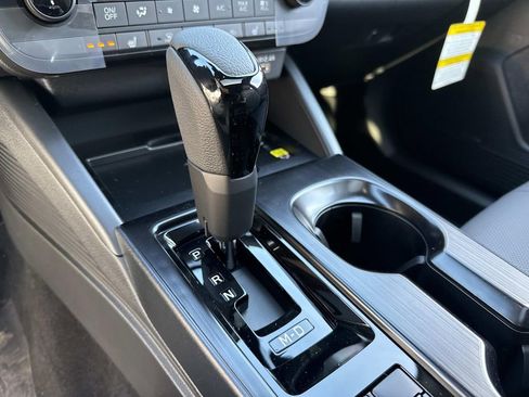 New 2026 Subaru Outback Limited AWD/4WD image 33