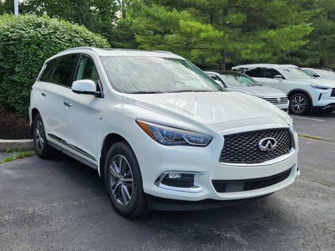 Certified 2018 INFINITI QX60 Luxe w/ Premium Plus Package AWD/4WD image 2