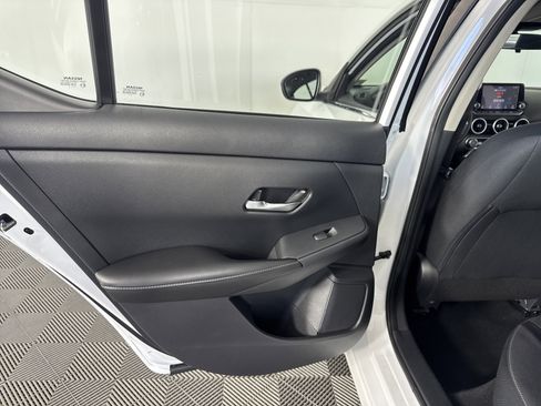 Used 2021 Nissan Sentra SV image 16