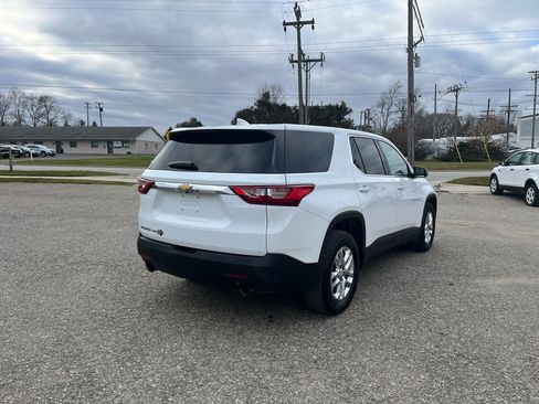 Used 2018 Chevrolet Traverse LS image 5