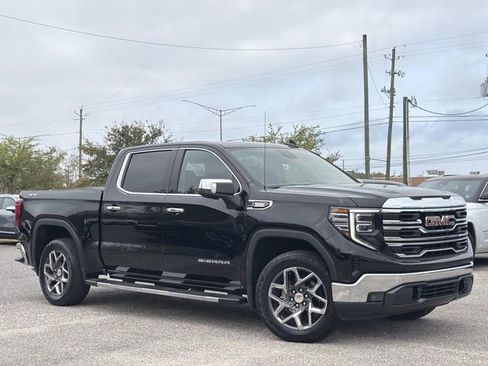 Used 2024 GMC Sierra 1500 SLT w/ SLT Premium Package image 2