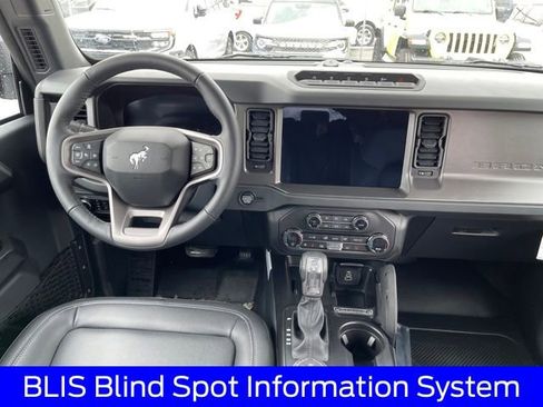 New 2026 Ford Bronco Badlands image 12