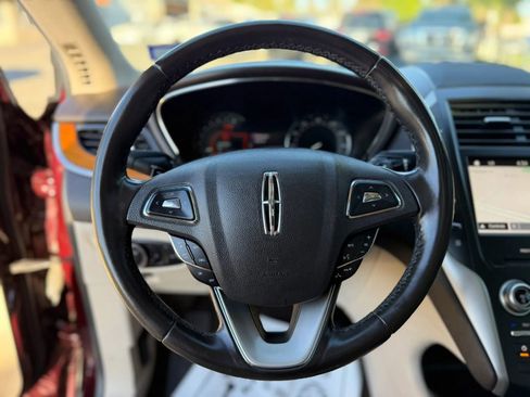 Used 2019 Lincoln MKC Select w/ Select Plus Package FWD image 26