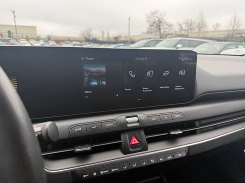 Used 2025 Kia K4 LXS image 20