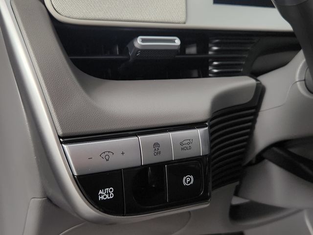Certified 2024 Hyundai Ioniq 5 SEL AWD/4WD image 21
