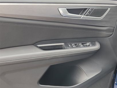 New 2025 Volkswagen Atlas Cross Sport SE