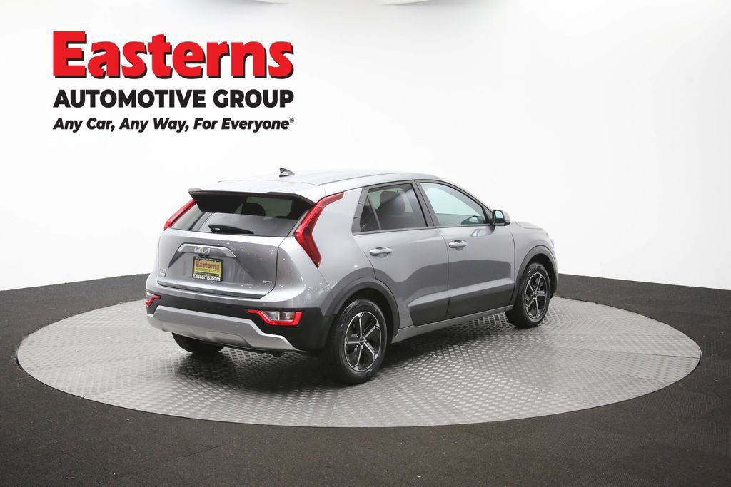 Used 2025 Kia Niro LX FWD image 39