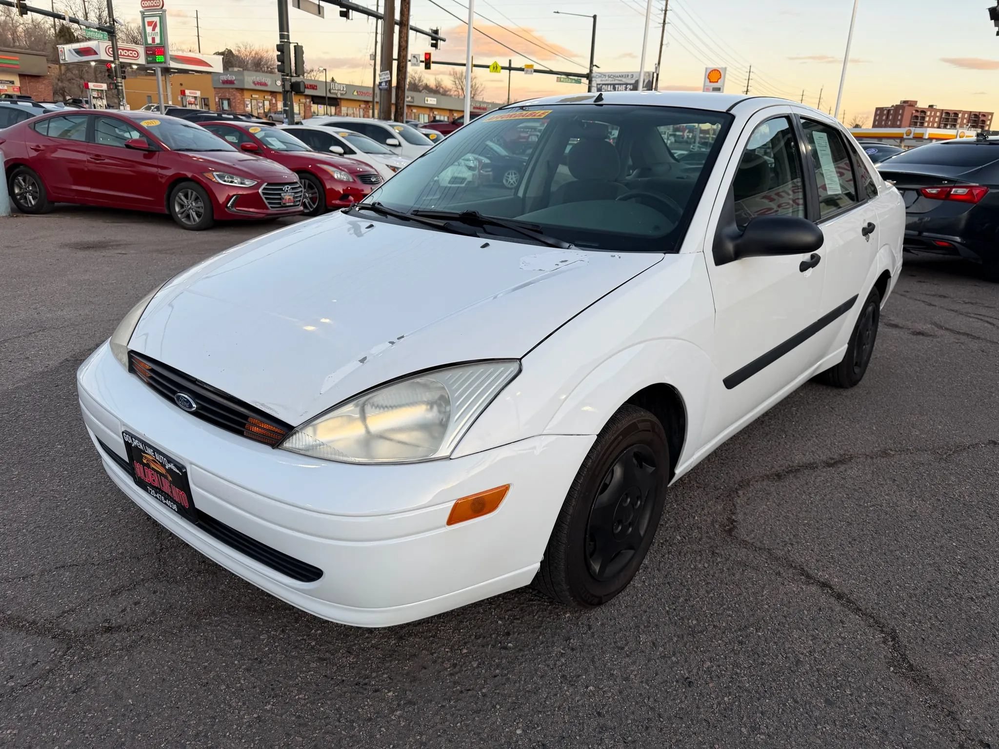 Used 2004 Ford Focus LX FWD image 4