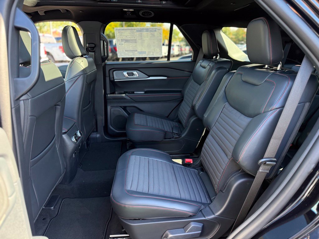 New 2027 Ford Explorer ST-Line w/ Premium Package AWD/4WD image 16
