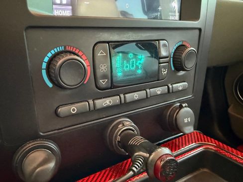 Used 2005 HUMMER H2 image 44