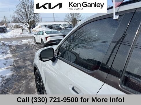 Certified 2022 Kia Telluride SX w/ SX Prestige Package image 25