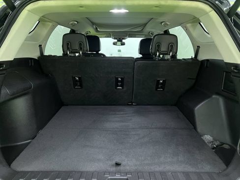 Used 2019 GMC Terrain Denali w/ Advanced Safety Package AWD/4WD image 26