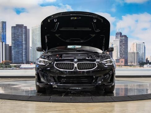 Used 2025 BMW 230i xDrive Coupe w/ Convenience Package image 4