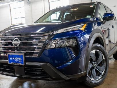 Used 2025 Nissan Rogue SV w/ SV Premium Package