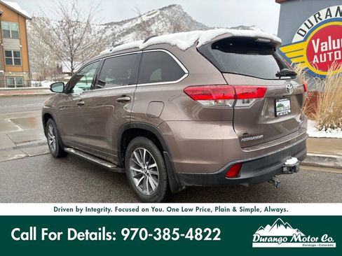 Used 2018 Toyota Highlander XLE image 5