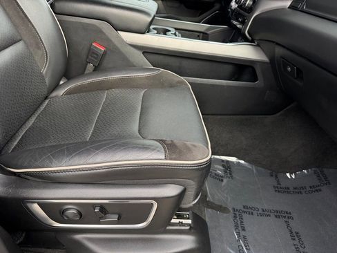 Used 2024 RAM 1500 Laramie image 31