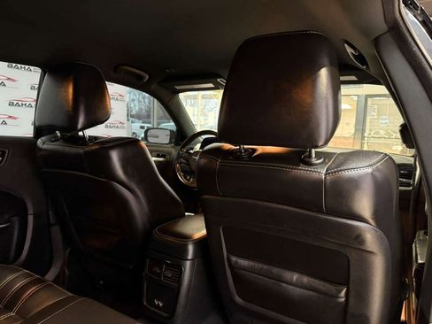 Used 2019 Chrysler 300 S image 36