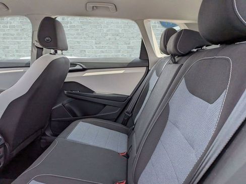 Certified 2025 Volkswagen Taos S FWD image 15