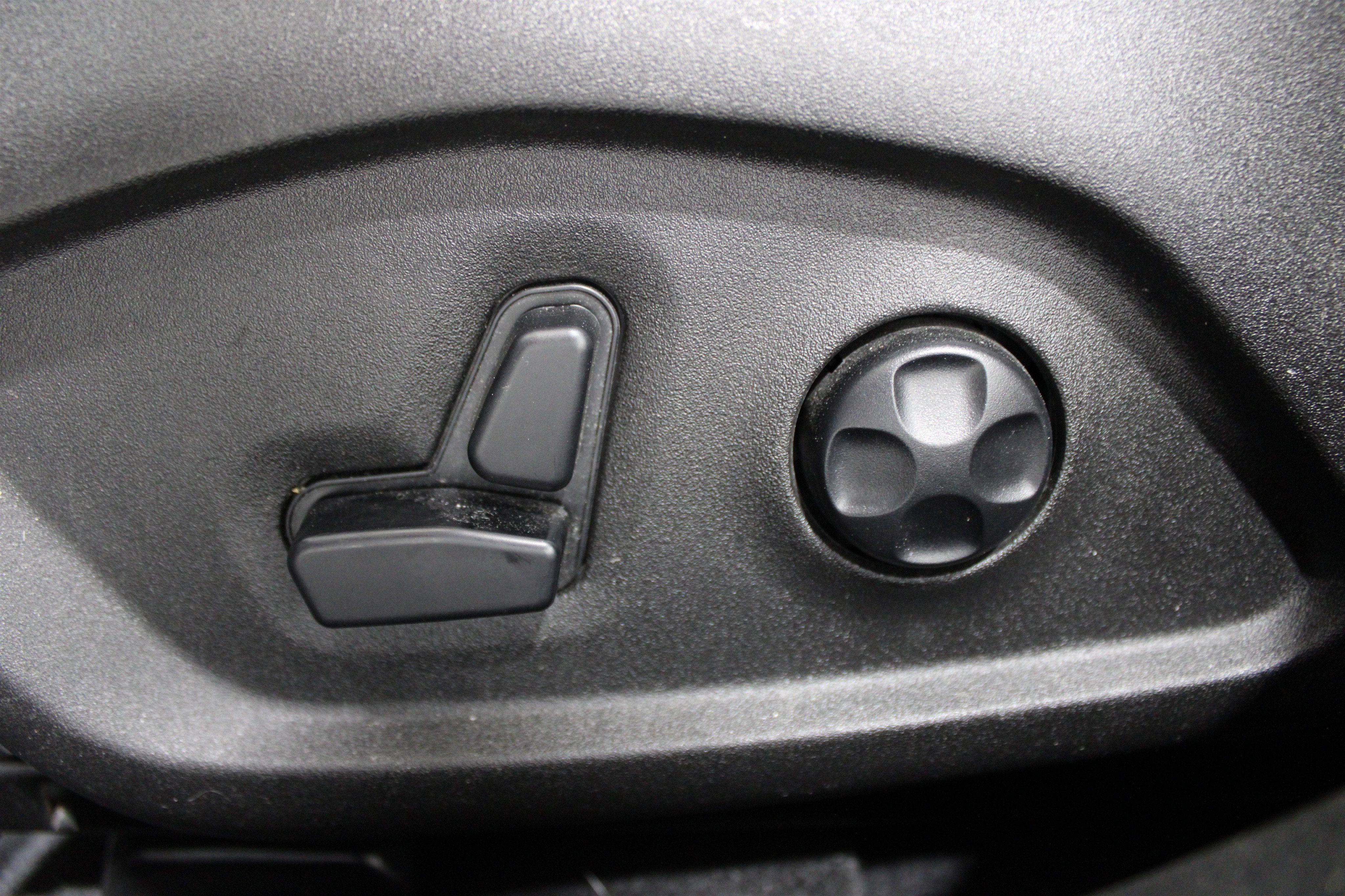 Used 2021 Jeep Renegade Latitude w/ Convenience Group FWD image 11