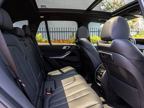 Used 2021 BMW X5 sDrive40i w/ Premium Package RWD image 35
