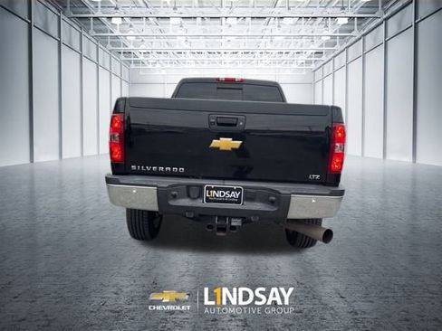 Used 2014 Chevrolet Silverado 2500 LTZ w/ LTZ Plus Package image 21