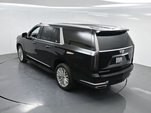 Used 2025 Cadillac Escalade ESV Premium Luxury image 73