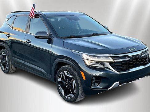 Used 2024 Kia Seltos SX w/ SX Sunroof Package image 9